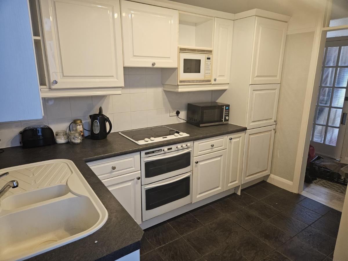 Leigh-On-Sea Retreat - 2 Bedroom Apartment Ngoại thất bức ảnh