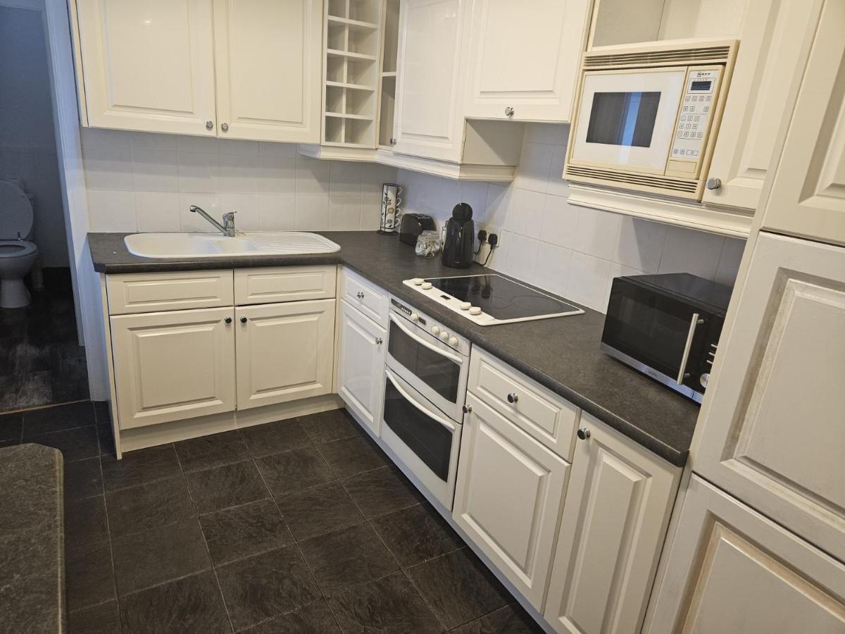 Leigh-On-Sea Retreat - 2 Bedroom Apartment Ngoại thất bức ảnh