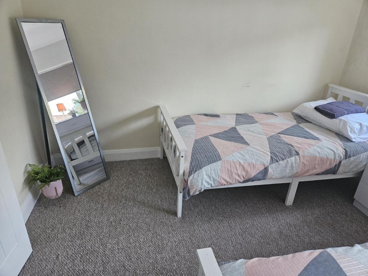 Leigh-On-Sea Retreat - 2 Bedroom Apartment Ngoại thất bức ảnh